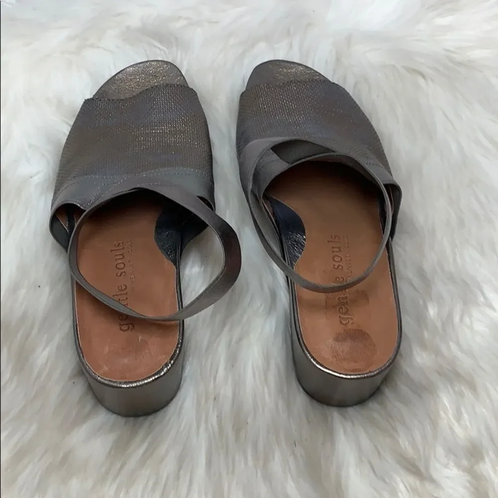 Gentle Souls Giselle 65 Elastic Pewter Wedges 9.5‎